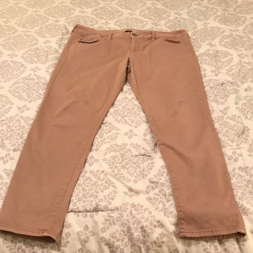 American Eagle Super Stretch pink skinny pants